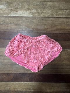 (Category: ) located in . Submitted by carmiscloset (Listing ID 1451778237, Image 1). Description: .