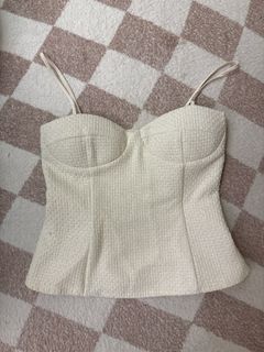 (Category: ) located in . Submitted by dorocloset (Listing ID 1451890317, Image 1). Description: .