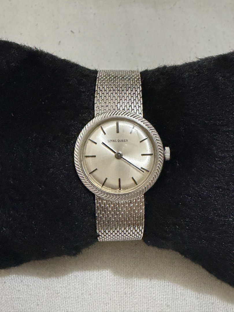 Loyal queen (Category: Women's Watches) located in Iloilo. Submitted by random_staff (Listing ID 1451877085, Image 1). Description: Vintage loyal queen White gold plated Manual wind .