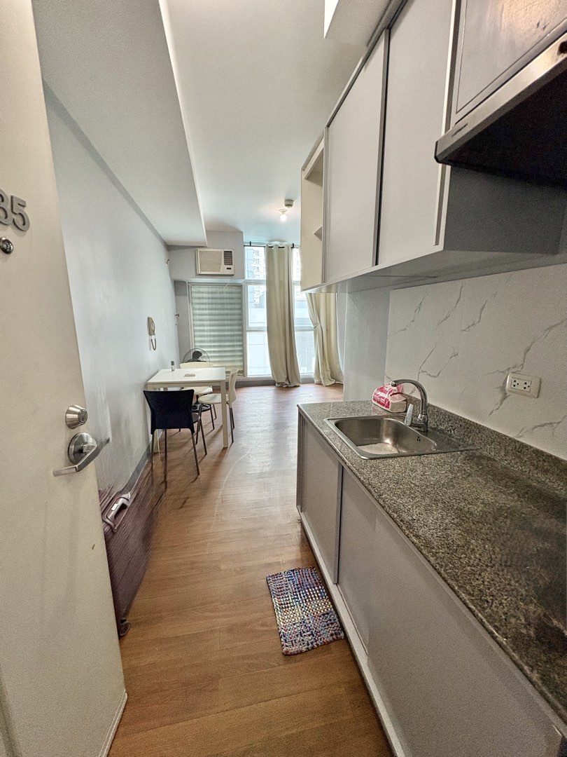 (Category: ) located in . Submitted by melram83 (Listing ID 1451808070, Image 1). Description: .
