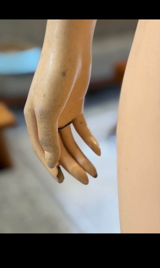 Mannequin with wheels and magnetic arms (Category: Announcements) located in Manila. Submitted by andrewph09 (Listing ID 1451806934, Image 2). Description: Selling 3in1 mannequin magnetic arms from chan mannequin with wheels yung pinaka base. Selling for ₱1500, BARAS RIZAL LOC. ISSUE: Wala nang isang kamay kasi nabasag at nadurog. Wala rin yung connector nya para maihang sya. other issue nasa pic na..