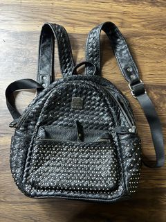 (Category: ) located in . Submitted by purethrift07 (Listing ID 1451873606, Image 1). Description: .