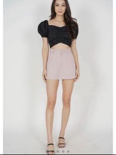 (Category: ) located in . Submitted by buysellcloset (Listing ID 1451807449, Image 1). Description: .