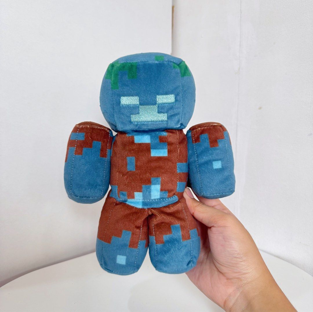 Minecraft 22’ Mojang Plush (Category: Plushies & Soft Toys) located in Manila. Submitted by ashyyel_ (Listing ID 1451888809, Image 1). Description: no issues.