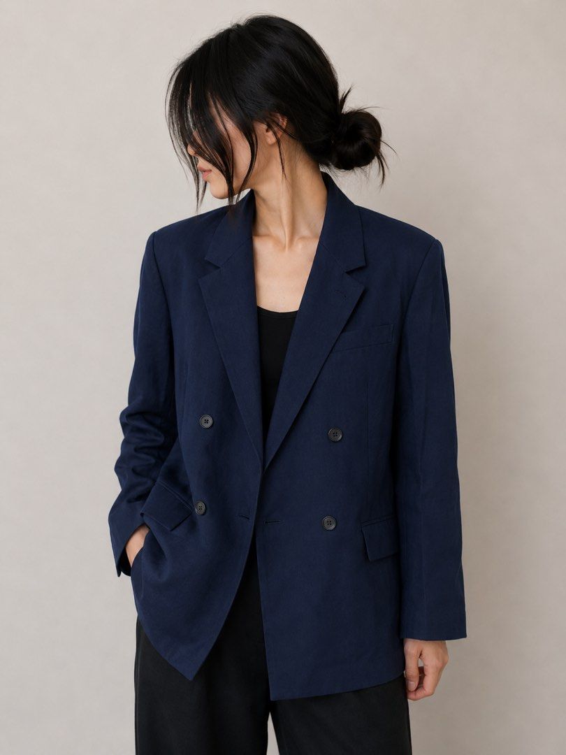 Navy Blue Boyfriend Blazer (Category: Coats, Jackets and Outerwear) located in Mexico. Submitted by studioleraph (Listing ID 1451790613, Image 1). Description: BLZ 03 - B 📏 Measurements (in inches): • Shoulder: 19 • Chest: 24 • Length: 30 • Armhole: 16 🫶 See Brand on Photo 🔥 The model photos are AI-generated for styling and fit visualization only. 👗 The actual item being sold is the original garment shown in the product photos. Small differen