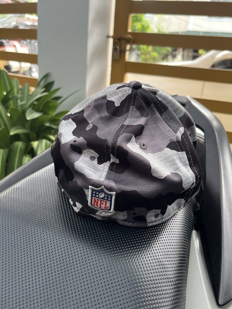 New Era x Raiders CLOSED CAP (Authentic/ Legit) (Category: Activewear) located in Apalit. Submitted by kiyamoi (Listing ID 1451705278, Image 2). Description: Excellent Condition Good as New Malambot or Nylon yung Back 🥶 Solid kulay neto guys 🔥 ‼️UNLI VIDEO CALL W/ ITEM ‼️UNLI VOUCH ‼️WILLING TO MEET UP SA MALAPIT ‼️JNT OR LALAMOVE SA MALAYO ‼️COLOR MAY VARY DUE TO LIGHTING 📍Apalit, Pampanga.