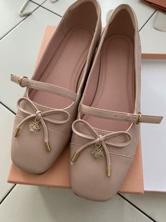 (Kategori: ) berada di . Dikirim oleh lemariku26 (ID iklan 1451183826, Gambar 1). Deskripsi: .