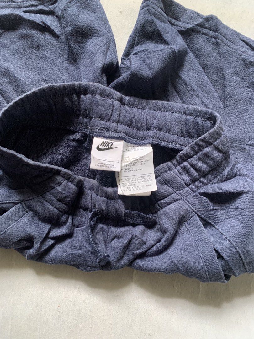 Nike alumni (Category: Shorts) located in Claveria. Submitted by plasticcase__ (Listing ID 1451723112, Image 3). Description: .