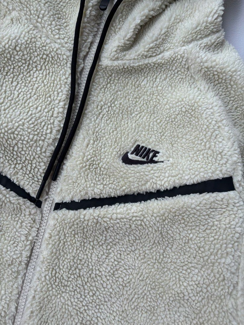 NIKE CREAM SHERPA TECHFLEECE HOODIE JACKET (Category: Coats, Jackets and Outerwear) located in Baguio. Submitted by bl_thrift (Listing ID 1451746817, Image 2). Description: NIKE CREAM SHERPA TECHFLEECE HOODIE JACKET -cut washtags -solid fittings width:22 inches length:27 inches.