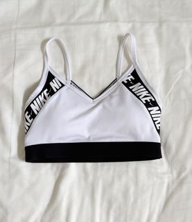 （分類：）位於 。 由 thecloset9 提交（商品編號 1451806263，圖片 1）。簡介： 。