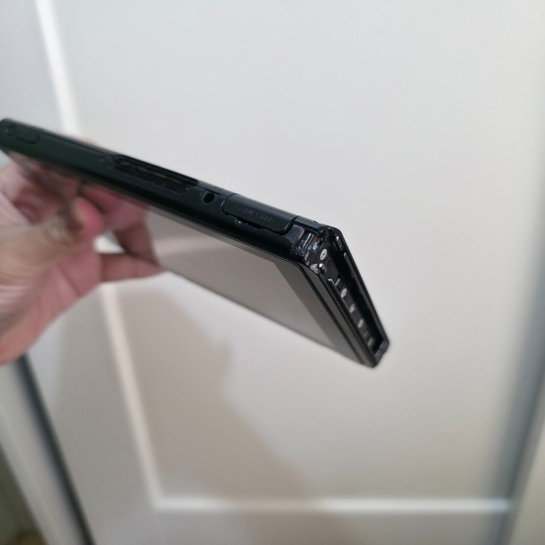 Nintendo Switch Unpatched Tablet (Category: Nintendo) located in Manila. Submitted by sweettotes_ph (Listing ID 1451747876, Image 3). Description: Unpatch Pwede ijailbreak No performance issues Fully working Good condition With tempered glass Tablet only Cosmetic Issue only (Does not affect performance) - with cracks sa body and scratches For pickup or delivery Bdo Gcash Maya Gotyme payment.