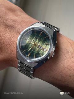 (Category: ) located in . Submitted by luu-vintagewatch (Listing ID 1451890011, Image 1). Description: .