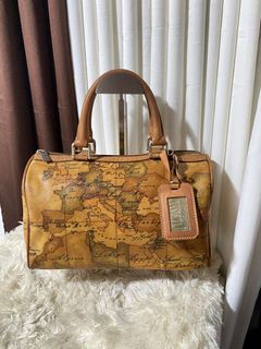 (Category: ) located in . Submitted by amarasluxbag (Listing ID 1451805717, Image 1). Description: .