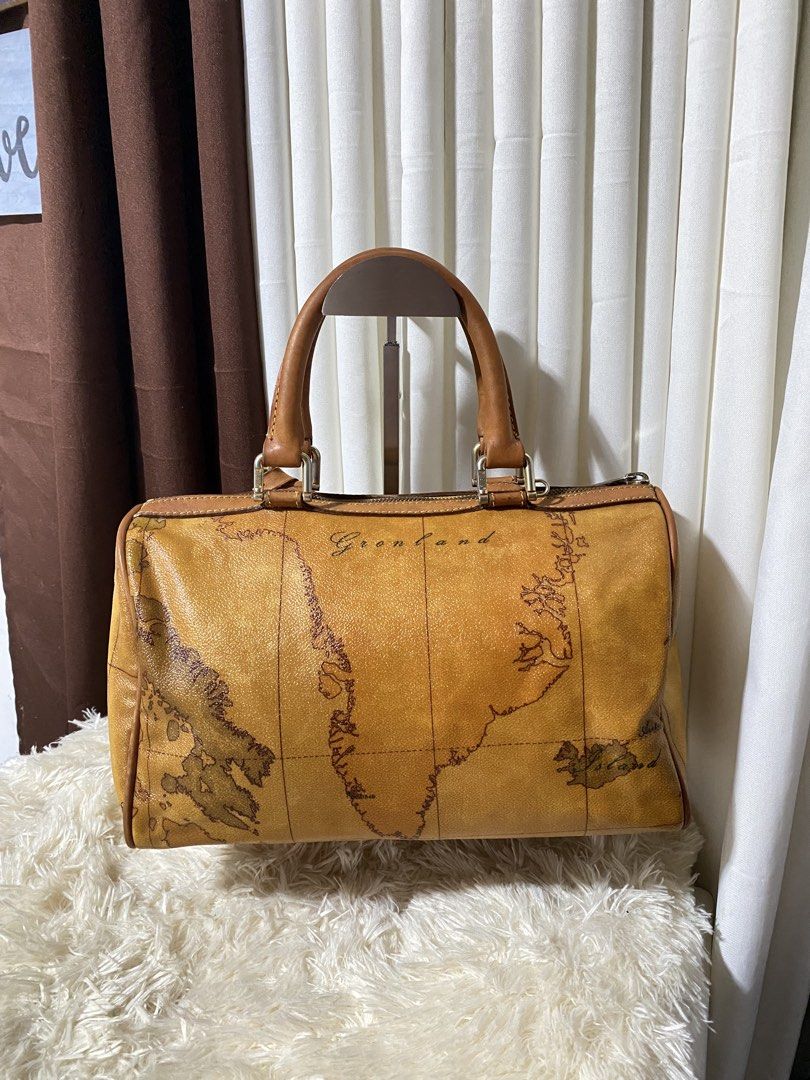 Orig Alviero speedy 30 (Category: Luxury Bags & Wallets) located in Tagum. Submitted by amarasluxbag (Listing ID 1451805717, Image 2). Description: Very good conditionno flaws Sign of use only Japan source Maganda pa No bubbles.