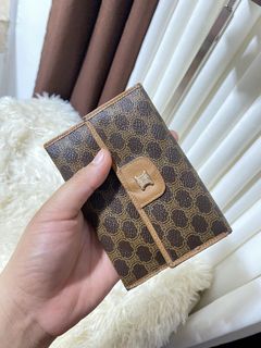 (Category: ) located in . Submitted by amarasluxbag (Listing ID 1451806123, Image 1). Description: .
