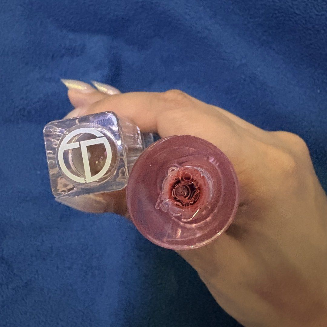 O.TWO.O & COLORKEY Lippie Bundle (Category: Makeup) located in San Juan City. Submitted by mightyyyyy (Listing ID 1451811758, Image 2). Description: - O.TWO.O Glitter Lipstick: Unique, shimmery formula for a dazzling pout. - COLORKEY Soft Matte Water Tint: Shade #P363, a beautiful, long-lasting matte finish. - Both products are full-sized. - Perfect for creating various lip looks and trying new styles. - TRIED ONLY TWICE FOR COLOR SWATCH.