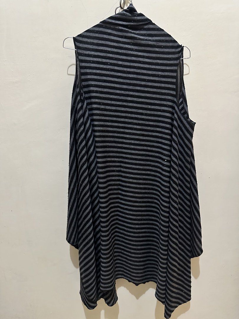 Outer (Kategori: Baju Luaran) berada di Padang. Dikirim oleh ayche (ID iklan 1451706124, Gambar 3). Deskripsi: Outer cantik Bahan kaos, Free size ya Pemakaian pribadi no deffect .