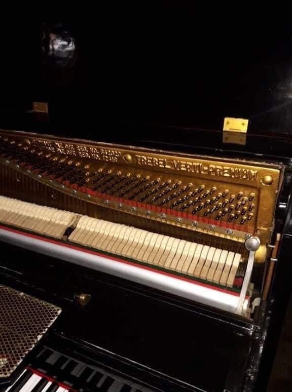 Piano Upright (Category: Musical Instruments) located in Manila. Submitted by markedison35217 (Listing ID 1451852550, Image 2). Description: Piano Upright for sale well used need lang ayusin ang strings and may unting scratches Trebel is a historic piano brand made in the Philippines, closely linked to Filipino inventor Roberto del Rosario. These pianos were built locally using native woods during the late 20th century, though many units face tun