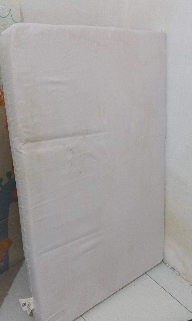 Playpen, kasur Elephant, Dechatlon Domyos, Tamagoo (Kategori: Orang Tua, Bayi & Anak - Lainnya) berada di Tangerang. Dikirim oleh helolilo_ (ID iklan 1451865829, Gambar 2). Deskripsi: EDISI PINDAHAN RUMAH PRELOVED BABY STUFF AMBIL SEMUA CUMA 500RB ayok di nego... 1. Playpen uk. 200x200 jarang dipake jadi tempat simpen barang. 2. Kasur bayi mrek Elephent uk. 70x100x10 cuma dipake sebulan. 3. Decathlon domyos size 21 sering dipake tapi masih layak 