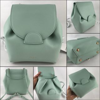 (Category: ) located in . Submitted by pinkykeenshop (Listing ID 1451894691, Image 1). Description: .