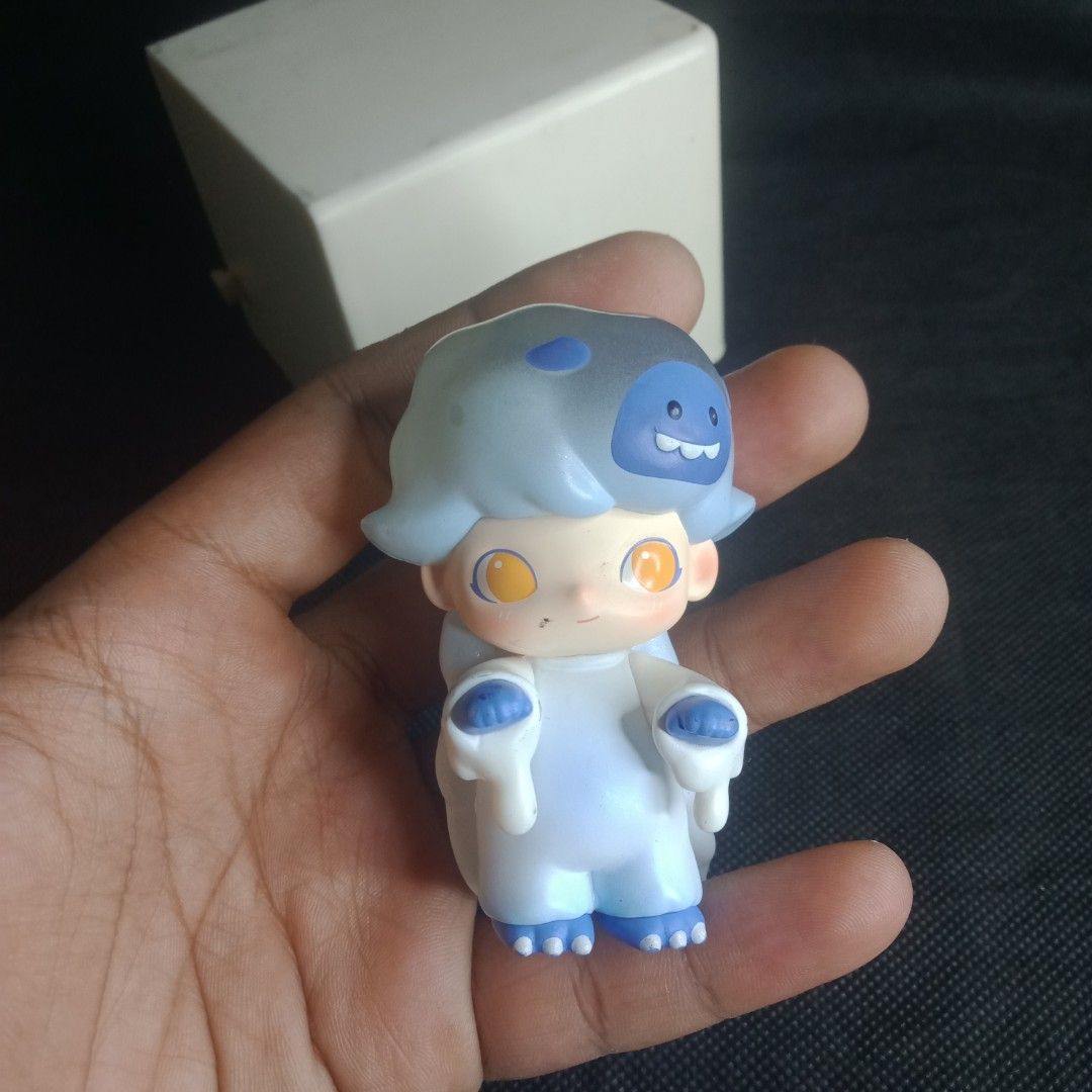 Popmart junk (Kategori: Mainan) berada di Jakarta Selatan. Dikirim oleh pata.ar (ID iklan 1451896615, Gambar 1). Deskripsi: popmart junk/minusan original.