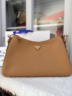 (Category: ) located in . Submitted by jadasy_vintagefinds (Listing ID 1451705794, Image 1). Description: .