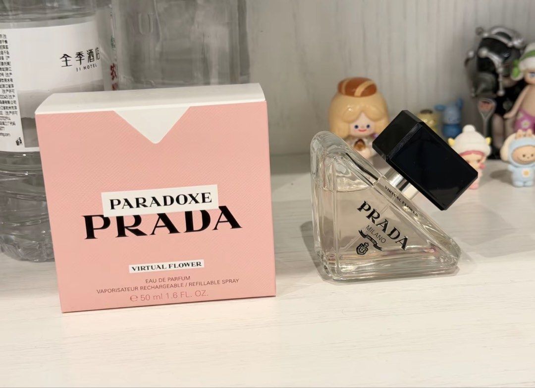 PRADA PARADOXE Eau de Parfum Virtual Flower 50ml (Category: Fragrance & Deodorants) located in Manila. Submitted by levelup0 (Listing ID 1451881754, Image 3). Description: - Prada Paradoxe Eau de Parfum - Scent: Virtual Flower - Size: 50ml refillable spray bottle - Packaging: Original pink box - Ideal for gifting or personal use - Message for inquiries.