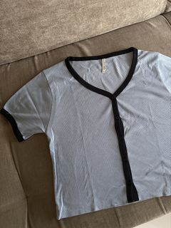 (Kategori: ) berada di . Dikirim oleh preloved.byesa (ID iklan 1451794642, Gambar 1). Deskripsi: .