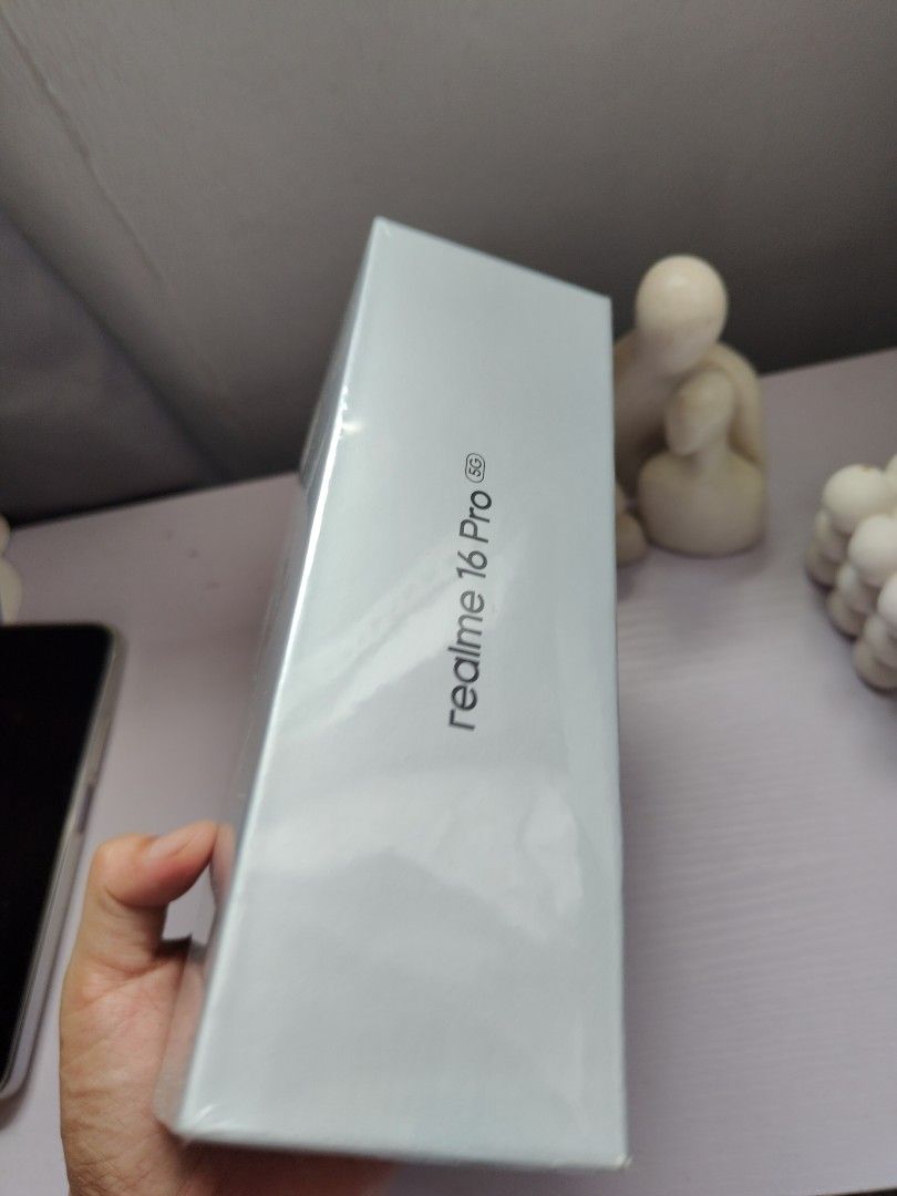 Realme 16 pro (Category: Realme) located in Manila. Submitted by tantankhallyx1606 (Listing ID 1451895510, Image 3). Description: Available unit Open for swap add sa lower unit Realme 16 pro 5g 12/512 Brand new sealed kau na mag unbox Complete standard package.