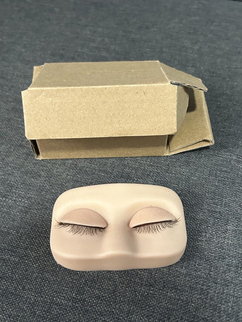 Rectangular Lash Flat Model Head Practice Eyelash Extension Training Head With Removable Replacement Eyelids (Category: Makeup) located in General Trias. Submitted by aprilocampo0412 (Listing ID 1451767215, Image 2). Description: Rectangular Lash Flat Model Head Practice Eyelash Extension Training Head With Removable Replacement Eyelids.