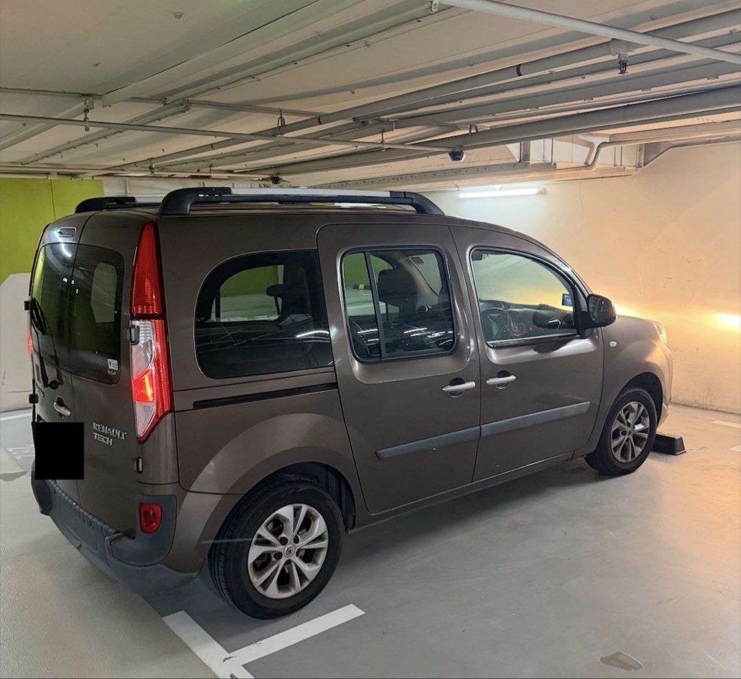 Renault Kangoo WAV Auto (Category: Used Commercial Vehicles for Sale) located in Singapore. Submitted by danlzl (Listing ID 1451817896, Image 2). Description: Brown Renault Kangoo MPV. This is a wheelchair accessible vehicle with a ramp at the back. Very convenient to transport wheelchair bound personnel (just wheel up the ramp). Seats up to 4 people plus a wheelchair. Good for families or transport services. Roof racks installed. Designated as a