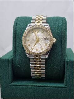 (Category: ) located in . Submitted by ngeehoewatches (Listing ID 1451820314, Image 1). Description: .