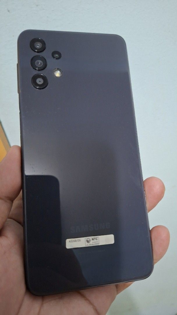 Samsung A32 5G 8gb/128gb (Category: Samsung) located in Valenzuela. Submitted by techcrazy14 (Listing ID 1451711574, Image 3). Description: LAST PRICE POSTED!!! Learn to Read... LAST PRICE POSTED!!! Magbasa muna... LAST PRICE POSTED!!! - Samsung A32 5G - 8GB RAM / 128GB Storage - 6.5" Screen with Corning Gorilla Glass 5 - 48MP main camera, 13MP selfie camera - USB Type C charging - 5000 mAh battery - Side fingerprint scanner - Supports 5G connect