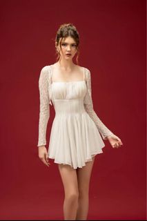 (Category: ) located in . Submitted by clearmywardrobeplssssss (Listing ID 1451771064, Image 1). Description: .