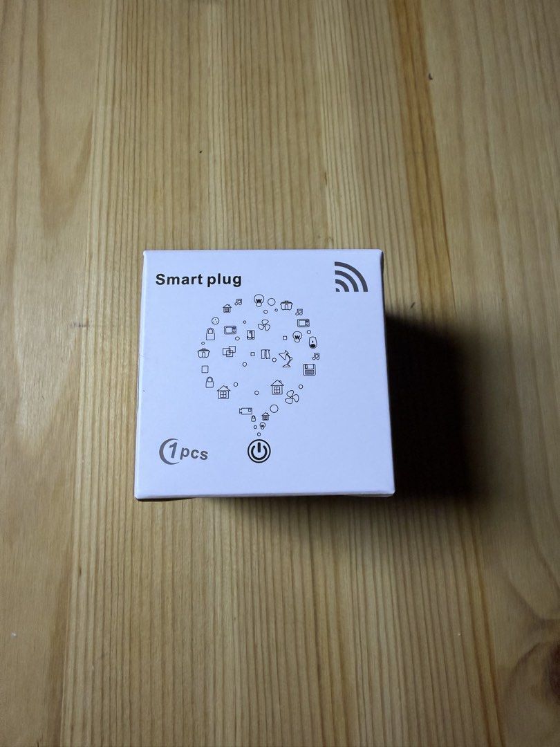 Smart plug (Category: Electrical, Adaptors & Sockets) located in Segamat. Submitted by wangato (Listing ID 1451877389, Image 3). Description: Smart plug Brand new Connect with wifi Download apps to use Control using phone anytime anywhere Rm20.