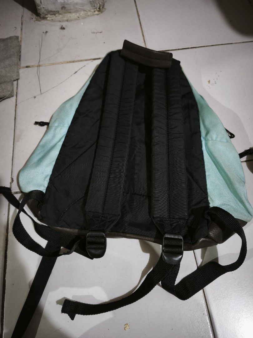 Tas ransel small merk eastpark (Kategori: Aksesoris Pria - Lainnya) berada di Jakarta Pusat. Dikirim oleh branded.authentic99 (ID iklan 1451719151, Gambar 2). Deskripsi: .