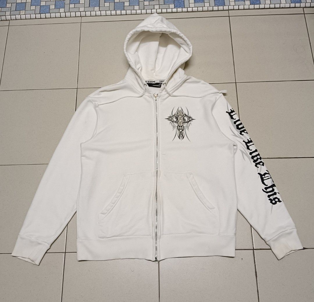 T&C Surf Hawaii Tribal Cross Design Zipper Hoodie (Category: Hoodies) located in Kota Bharu. Submitted by pemburu-bundle89 (Listing ID 1451865907, Image 2). Description: Tag-T&C Saiz-M Pit-21 inci Labuh-26 inci Condition -9/10 Bebas Defect (Logo Bukan Crack,Tapi Design Memang Mcm Tu,TQ).