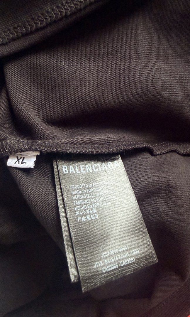 Tees （分類：T-shirt、恤衫、有領衫）位於 Hong Kong。 由 maomaorush 提交（商品編號 1451867941，圖片 3）。簡介： New with tag。