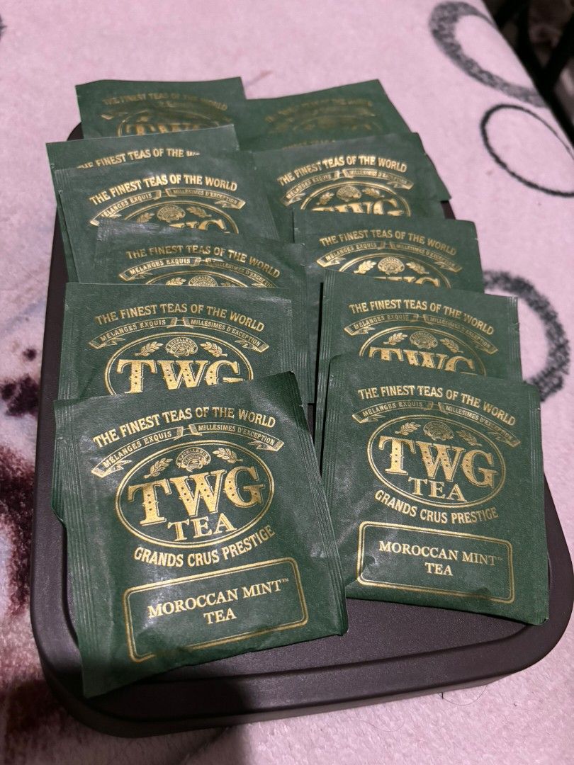 TEH TWG (Kategori: Makanan Instan) berada di Cibinong. Dikirim oleh satudantiga (ID iklan 1451772847, Gambar 2). Deskripsi: TWG Teh Original Harga Rp5 ribu per pcs. Minimal beli 10 pcs Boleh mix untuk pesenan 10 pcs Boleh cek di luar, dijamin ini harga termurah. saya posting juga di Threads.