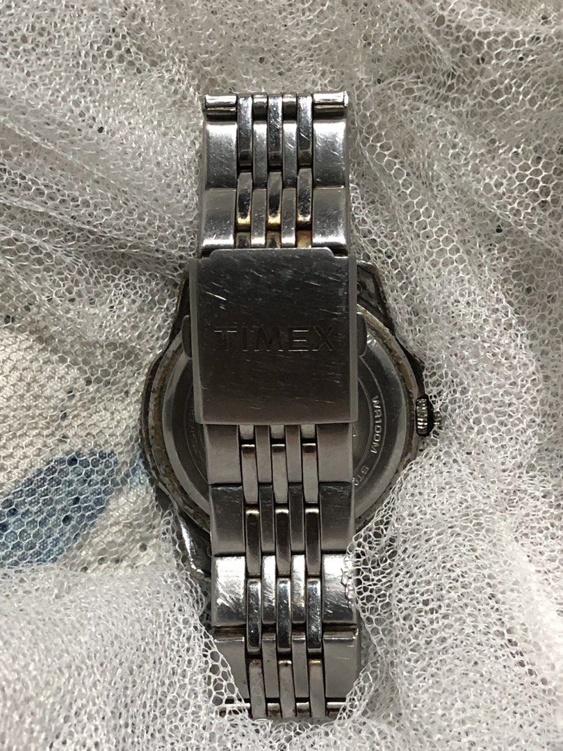 Timex White Dial (Category: Men's Watches) located in Imus. Submitted by verjel-31076 (Listing ID 1451885151, Image 3). Description: working 40 mm fits 7 inches wrist issue: date and indiglo not working .