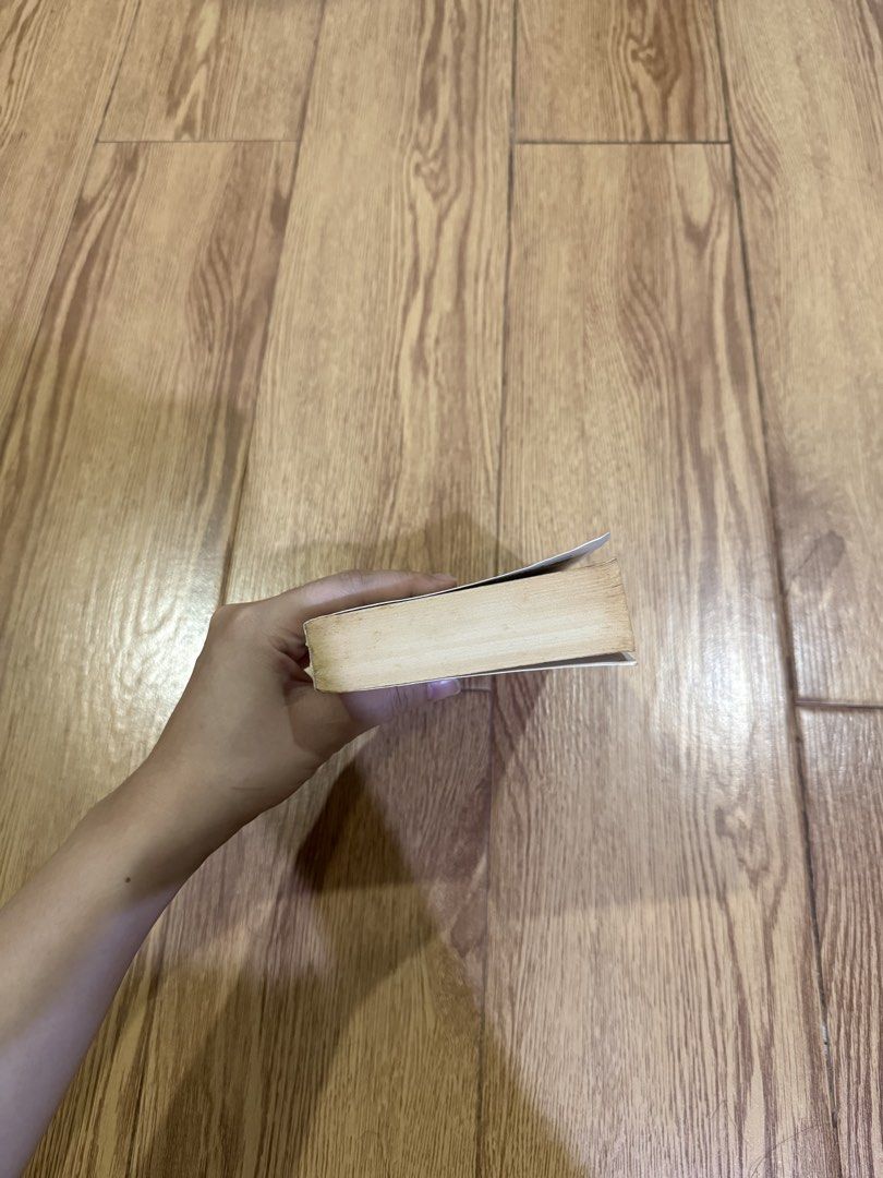 To Kill a Mockingbird by Harper Lee (MMPB) (Category: Storybooks) located in Guiguinto. Submitted by _booktalksph (Listing ID 1451812834, Image 3). Description: Condition: 🔖 With spine crease 🔖 With foxing 🔖 With tanning 💌 Feel free to DM for inquires ~~ 💌 Location: Bulacan 💌 MOP: Bank Transfer or Gcash 💌 MOD: Direct JNT // 📬Starts at 54 for MMPB books // 📬Starts at 74 for TP/HB books.