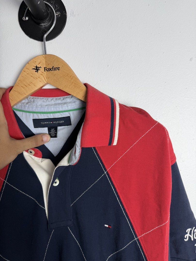 Tommy Hilfiger Polo Shirt (Category: Tshirts & Polo Shirts ) located in Valenzuela. Submitted by wornagainstudios (Listing ID 1451892340, Image 2). Description: Fits med.