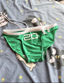 （分類：）位於 。 由 ericriclau 提交（商品編號 1451858558，圖片 1）。簡介： 。