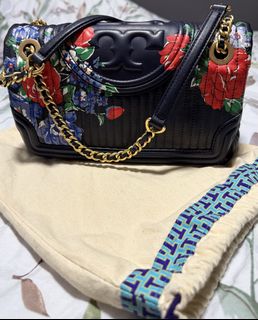 (Category: ) located in . Submitted by shidah4321 (Listing ID 1451872746, Image 1). Description: .