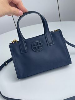 （分類：）位於 。 由 bellezza. 提交（商品編號 1451762050，圖片 1）。簡介： 。