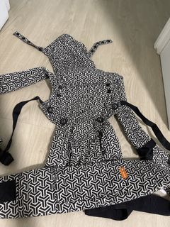 (Category: ) located in . Submitted by lyngoh11 (Listing ID 1451817145, Image 1). Description: .