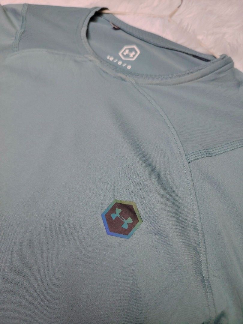 Under Armour men's athletic t-shirt (Category: Activewear) located in Tagbilaran City. Submitted by jahrafael (Listing ID 1451855466, Image 3). Description: .