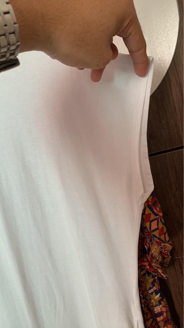 Uniqlo (w back slit) (Category: Dresses) located in Caloocan City. Submitted by affordableitems. (Listing ID 1451853271, Image 3). Description: Pls see other photos for details Small on tag, can fit up to medium No return, no refund.