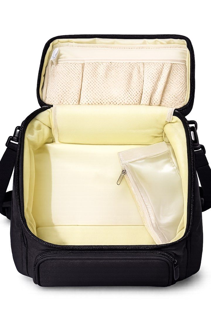 VCOOL Premium Quality Insulated Cooler Bag (Category: Breastfeeding & Bottle Feeding) located in Quezon City. Submitted by treeshabertol (Listing ID 1451767366, Image 3). Description: - VCOOL double-layer insulated cooler bag - Waterproof lining for easy cleaning - Multiple compartments for milk, pump, and essentials - Keeps milk cold for hours (ice packs not included) - Front zip pocket with removable waterproof pouch - Adjustable shoulder strap