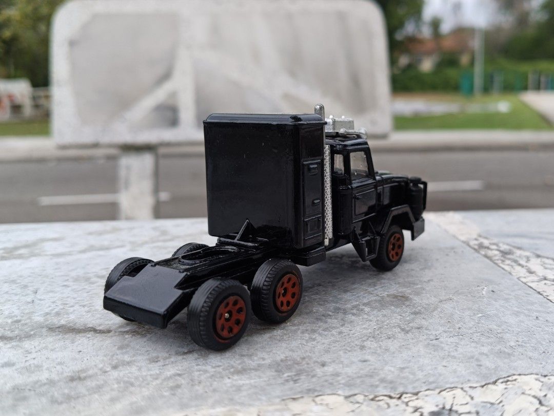 VINTAGE 1985 CORGI TOYS LTD LEYLAND LYNX TRUCK (Category: Toys & Games) located in Putrajaya. Submitted by bobmaju (Listing ID 1451741942, Image 2). Description: VINTAGE 1985 CORGI TOYS LTD LEYLAND LYNX TRUCK. made in great Britain scale 1:43 self pick up putrajaya persint 14 poslaju add rm10 or DFOD by jnt tq .